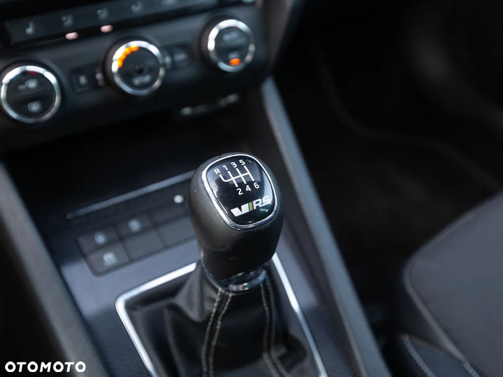 Skoda Octavia 2.0 TDI (Green tec) RS - 23