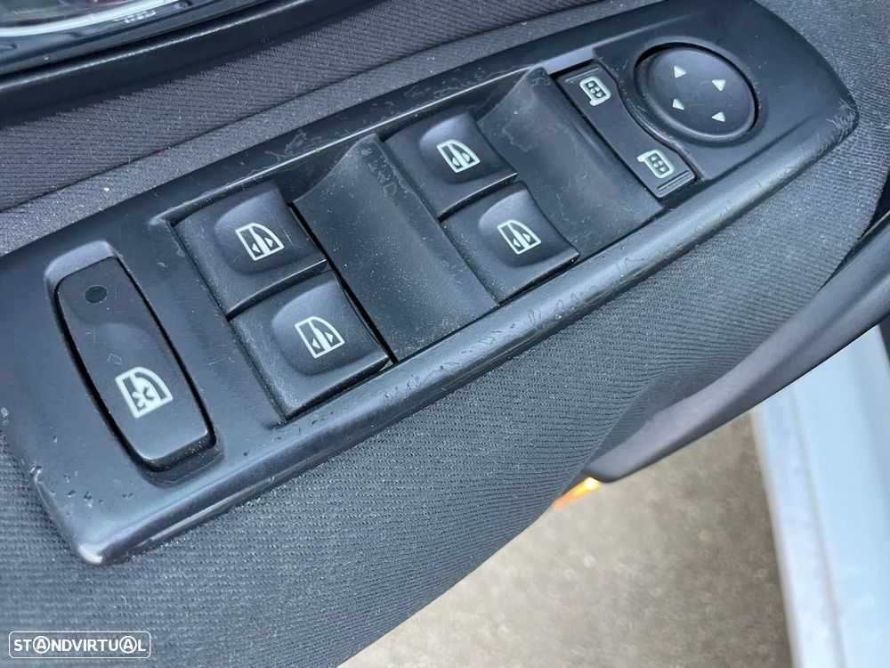 Renault Mégane Sport Tourer 1.5 dCi Dynamique S SS - 19