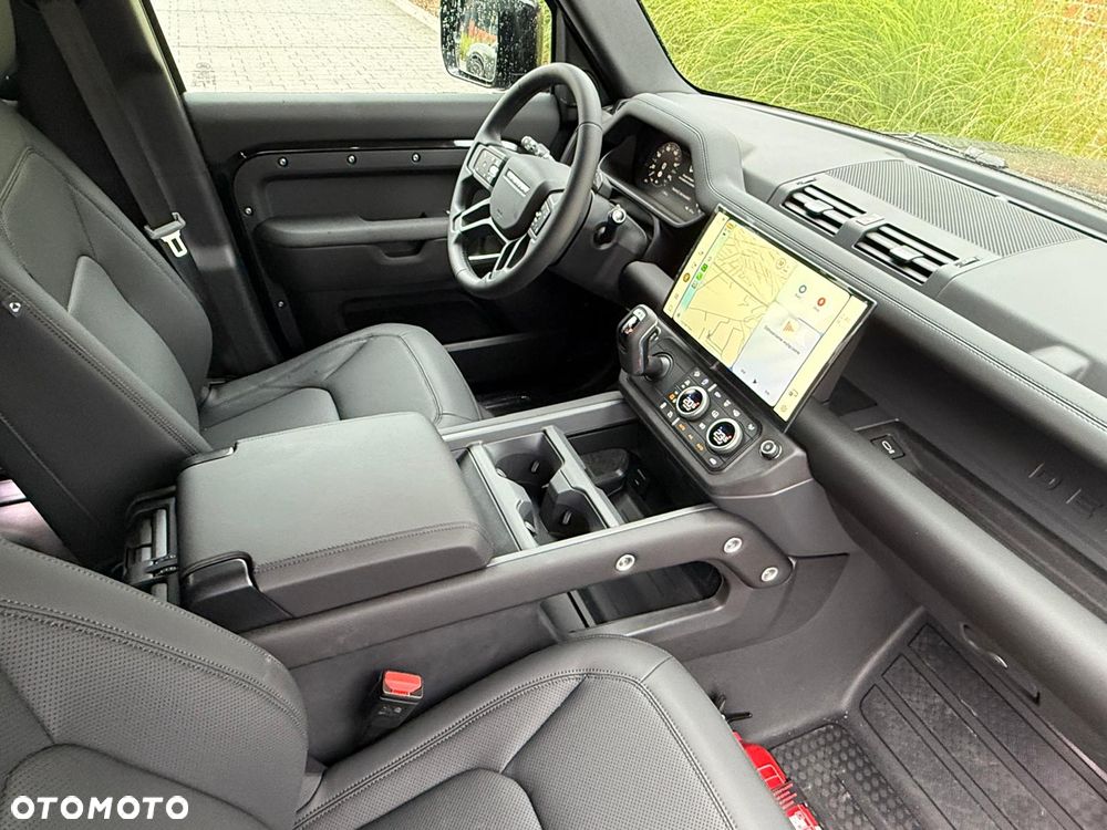 Land Rover Defender 3.0 D250 mHEV X-Dynamic SE - 12
