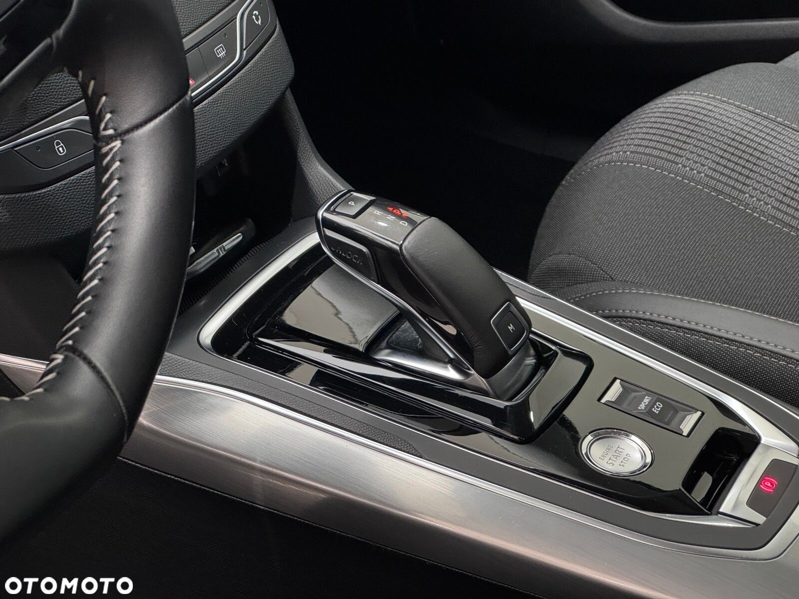 Peugeot 308 1.2 PureTech GPF Allure Pack S&S EAT8 - 9