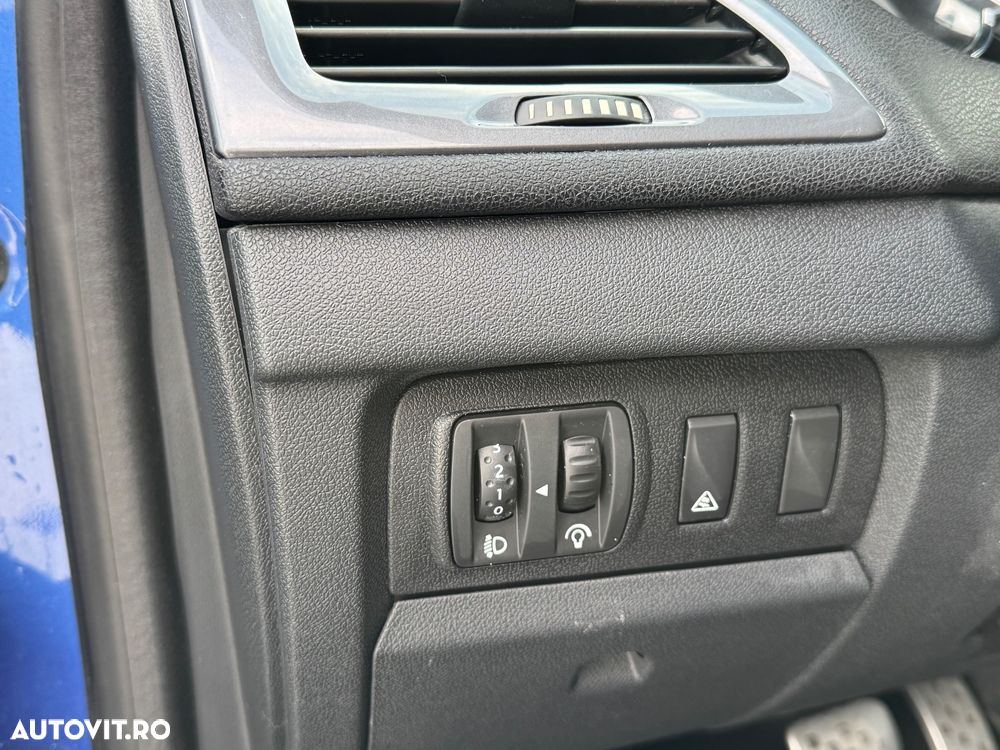 Renault Megane dCi 110 FAP EDC Bose Edition - 13