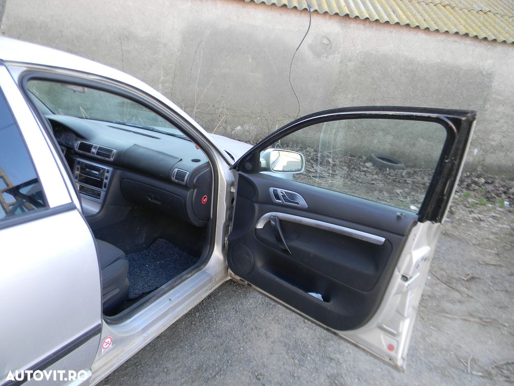 Dezmembrari  Skoda SUPERB 1 (3U)  2001  > 2008 1.9 TDI Motorina - 25
