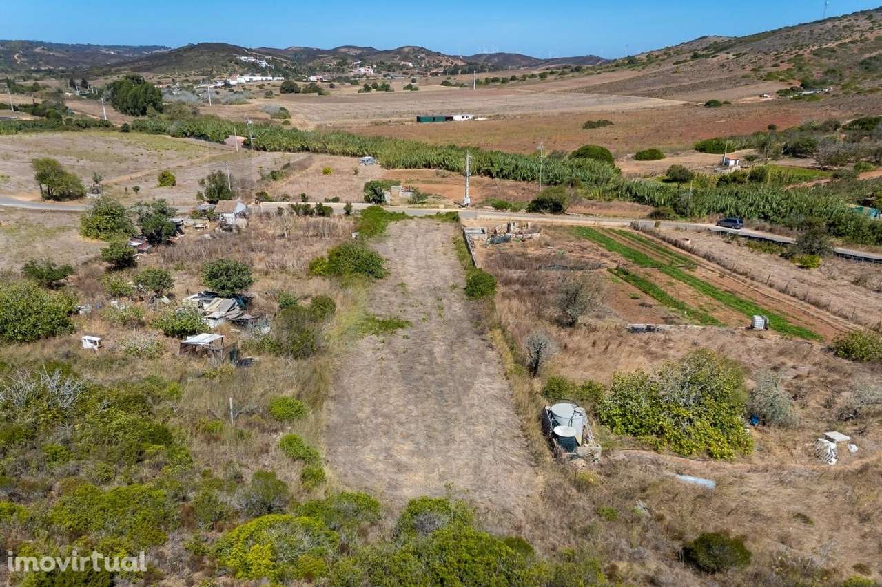 Conjunto de dois terrenos em Budens - Grande imagem: 3/10