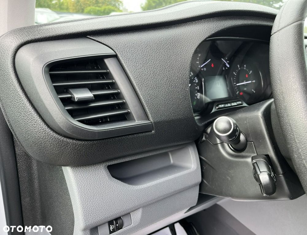 Opel Vivaro - 33