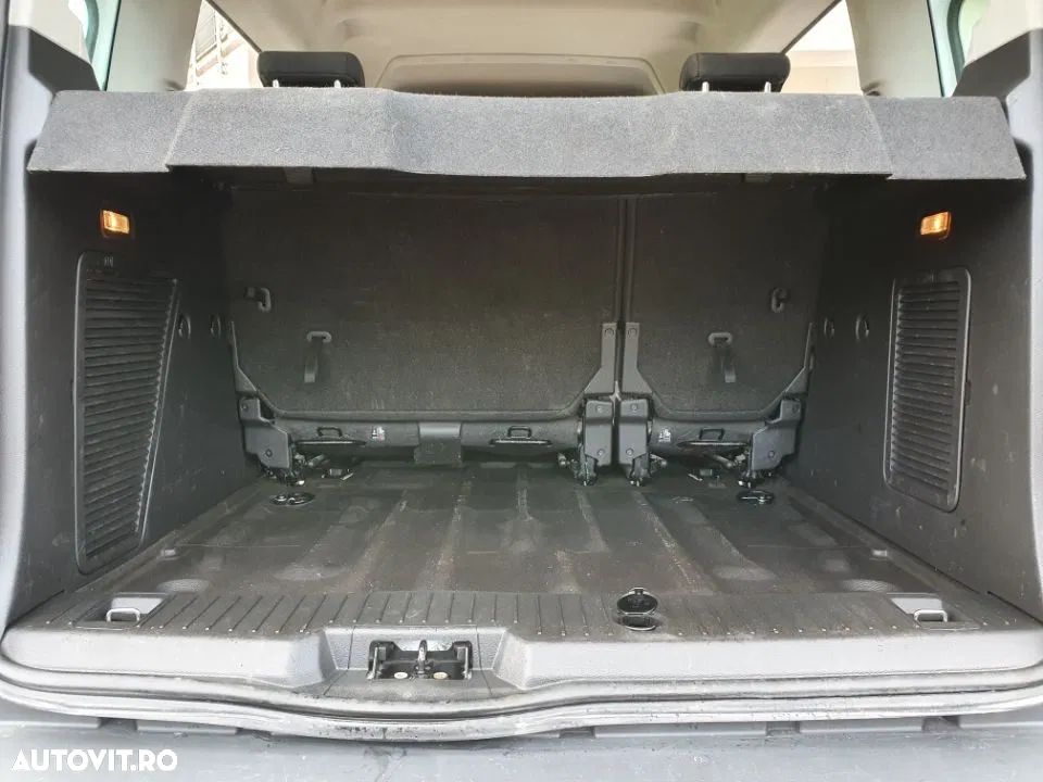 Ford Tourneo Connect - 9