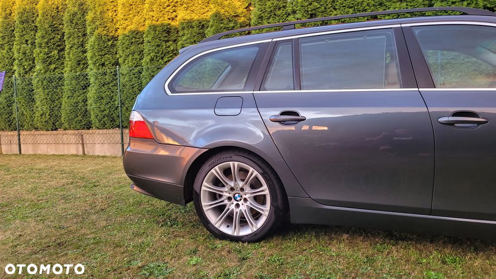 BMW Seria 5 525d - 6