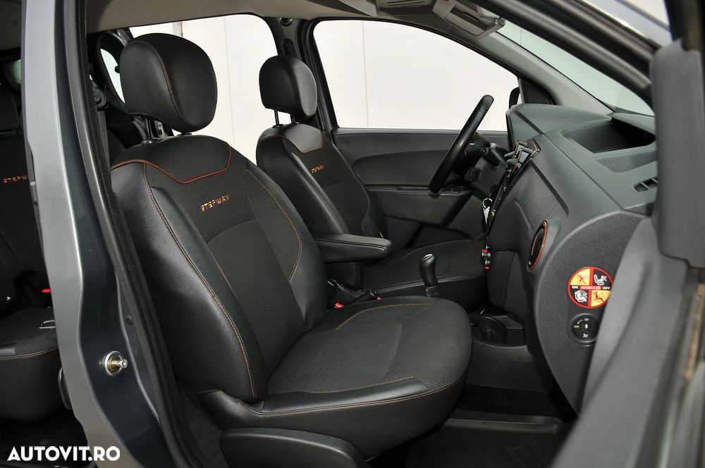 Dacia Dokker dCi 90 Stepway Celebration - 13
