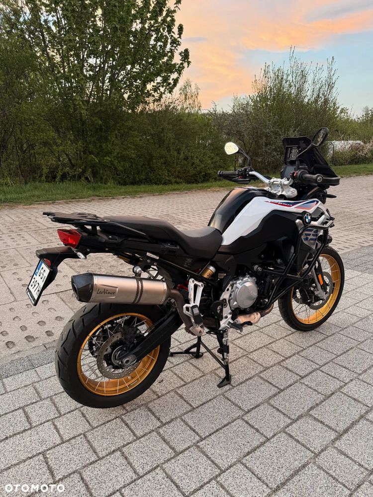 BMW F - 5