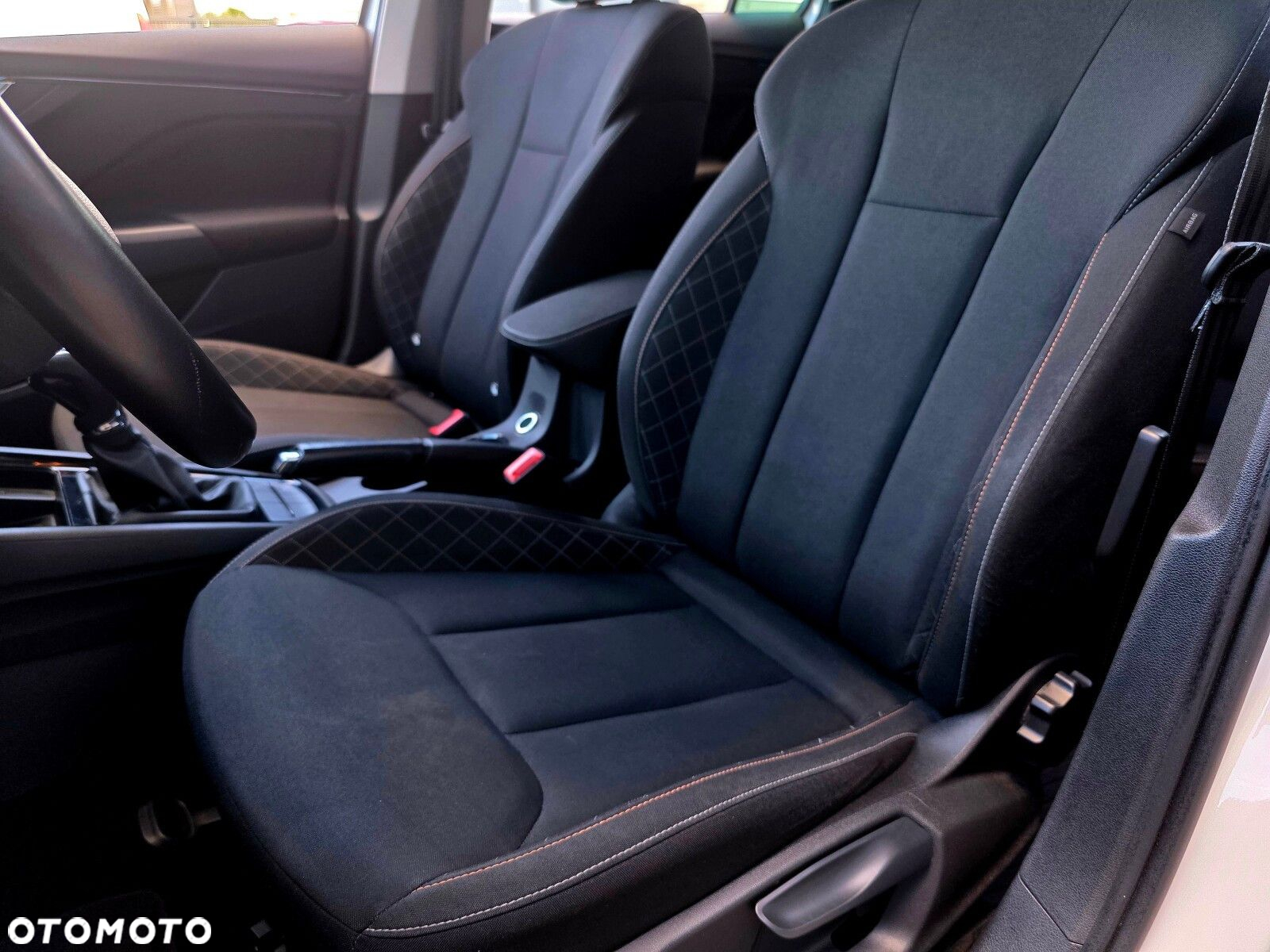 Skoda Kamiq 1.0 TSI Ambition DSG - 23