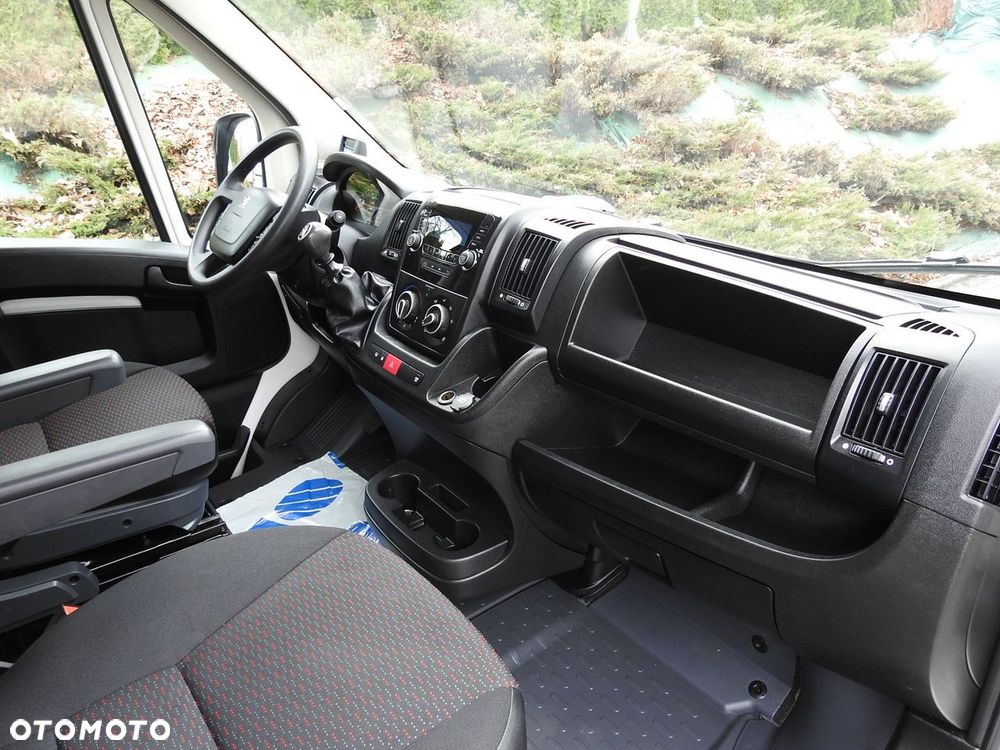 Peugeot BOXER FURGON CHŁODNIA  -5*C DWIE KOMORY  TEMPOMAT KLIMATYZACJA  120KM - 40