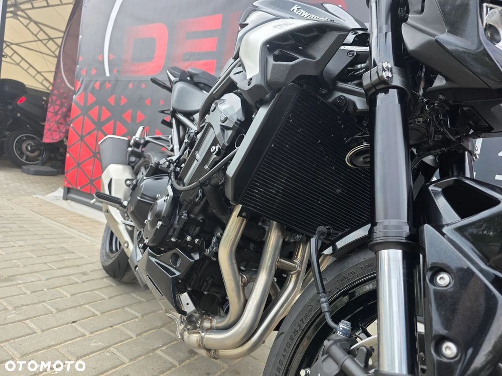 Kawasaki Z 900 - 17