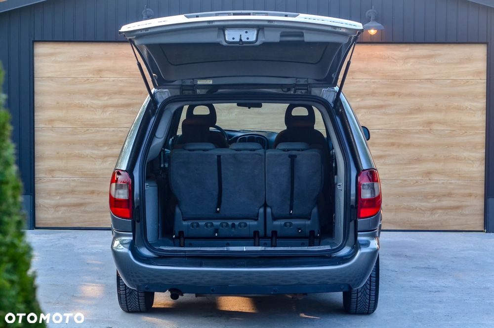 Chrysler Grand Voyager 2.8 CRD SE S&G - 16