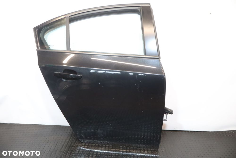 DRZWI PRAWY TYŁ CHEVROLET CRUZE GAR SEDAN - 1