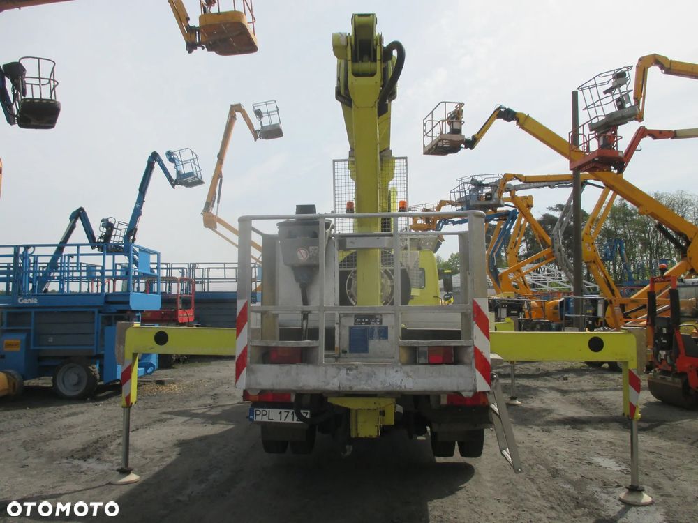 Mercedes-Benz Wumag WT230 - 5