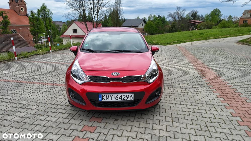 Kia Rio - 8