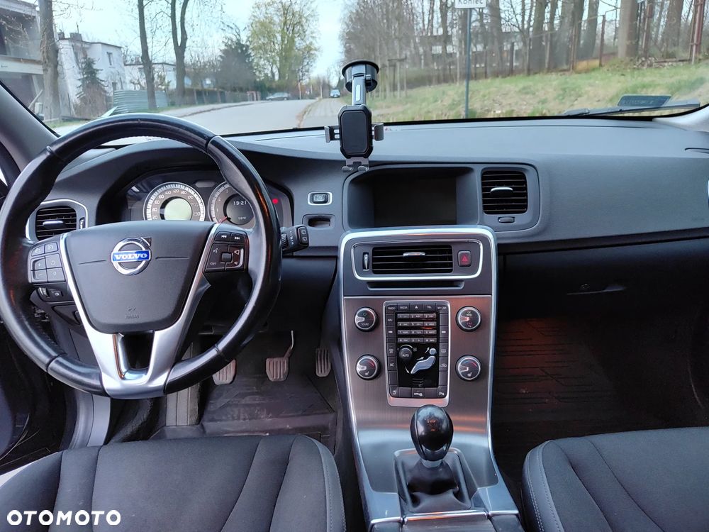 Volvo V60 T3 Summum - 10