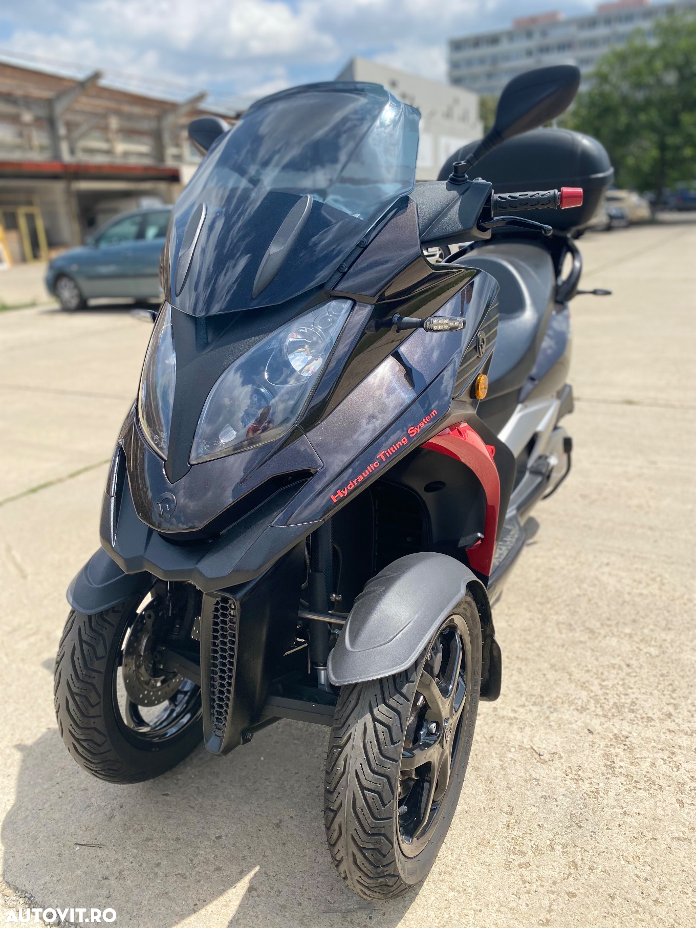 Piaggio MP3 350 Sport - 4