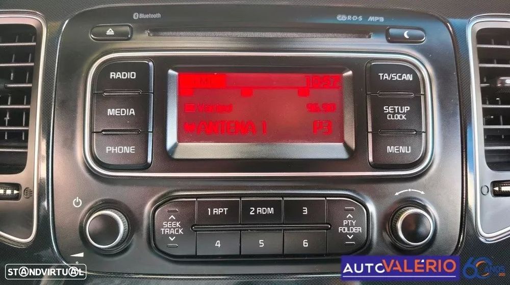 Kia Carens 1.7 CRDi ISG EX - 21