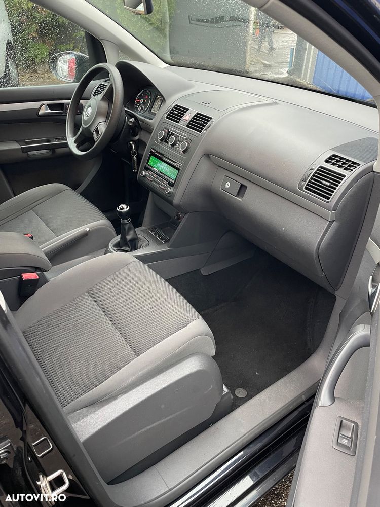 Volkswagen Touran 1.6 TDI BlueMotion Technology Comfortline - 9