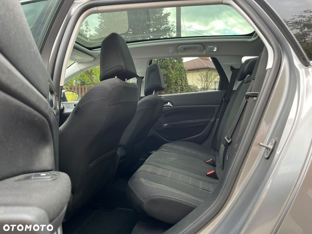Peugeot 308 - 6
