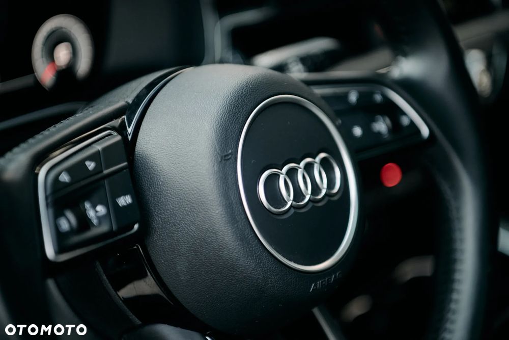 Audi A4 Limousine - 9