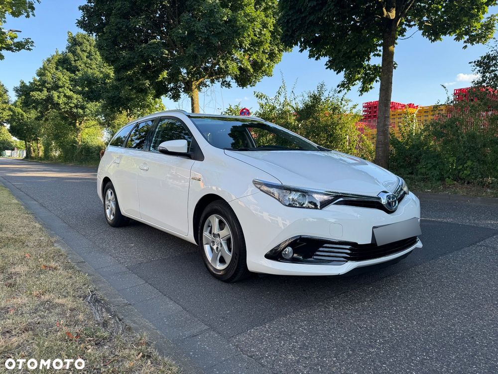 Toyota Auris 1.8 HSD Luna - 3