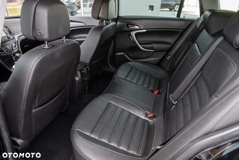 Opel Insignia 2.0 T Cosmo 4x4 EU6 - 8