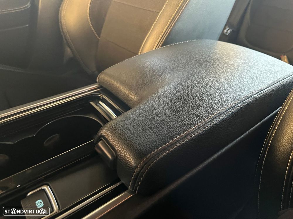 Jaguar XE 2.0 D R-Sport Aut. - 39