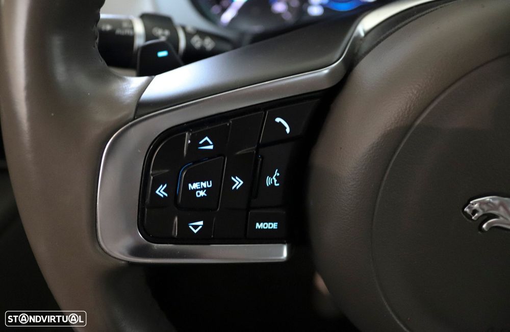 Jaguar XE E-Performance Aut. Prestige - 14