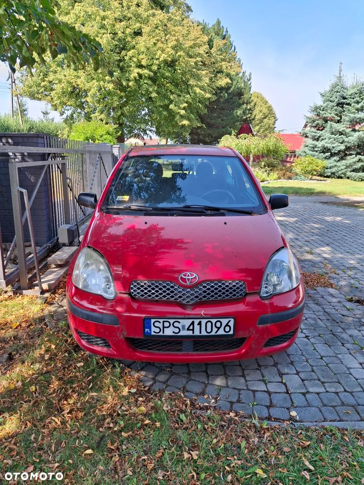 Toyota Yaris 1.0 Base - 2