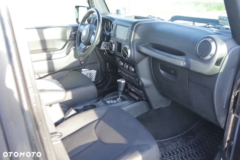 Jeep Wrangler - 17