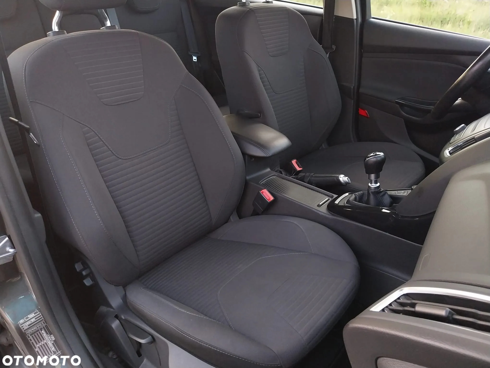Ford Focus Turnier 1.5 EcoBoost Start-Stopp-System Titanium - 20