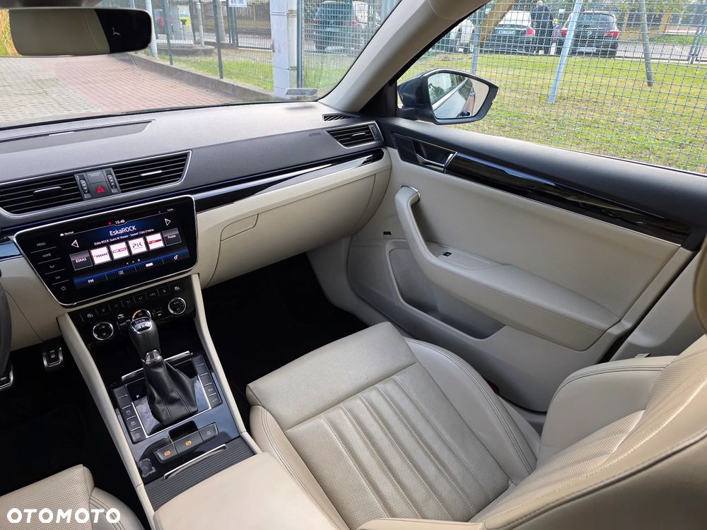Skoda Superb 2.0 TSI 4x4 L&K DSG - 19