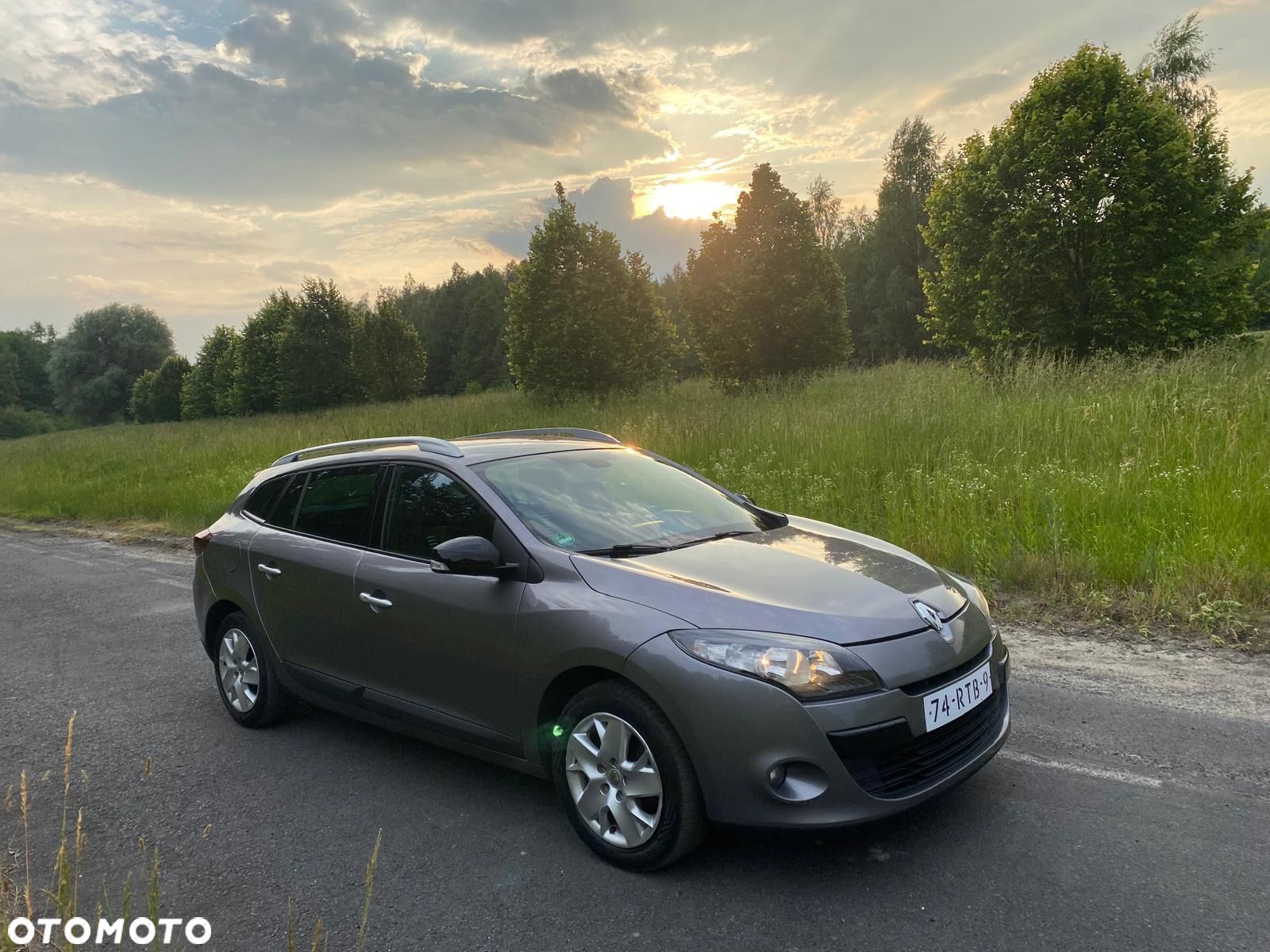 Renault Megane 1.6 16V 110 Authentique - 1
