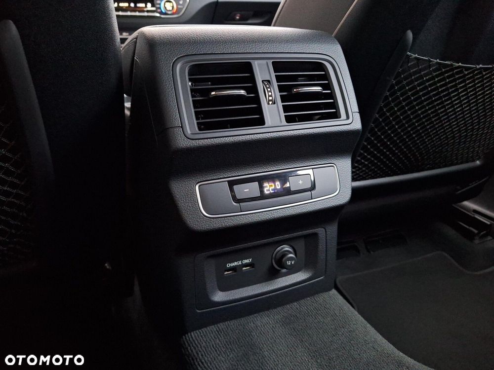 Audi Q5 Sportback - 14