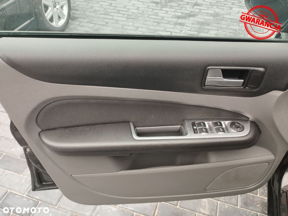 Ford Focus - 23