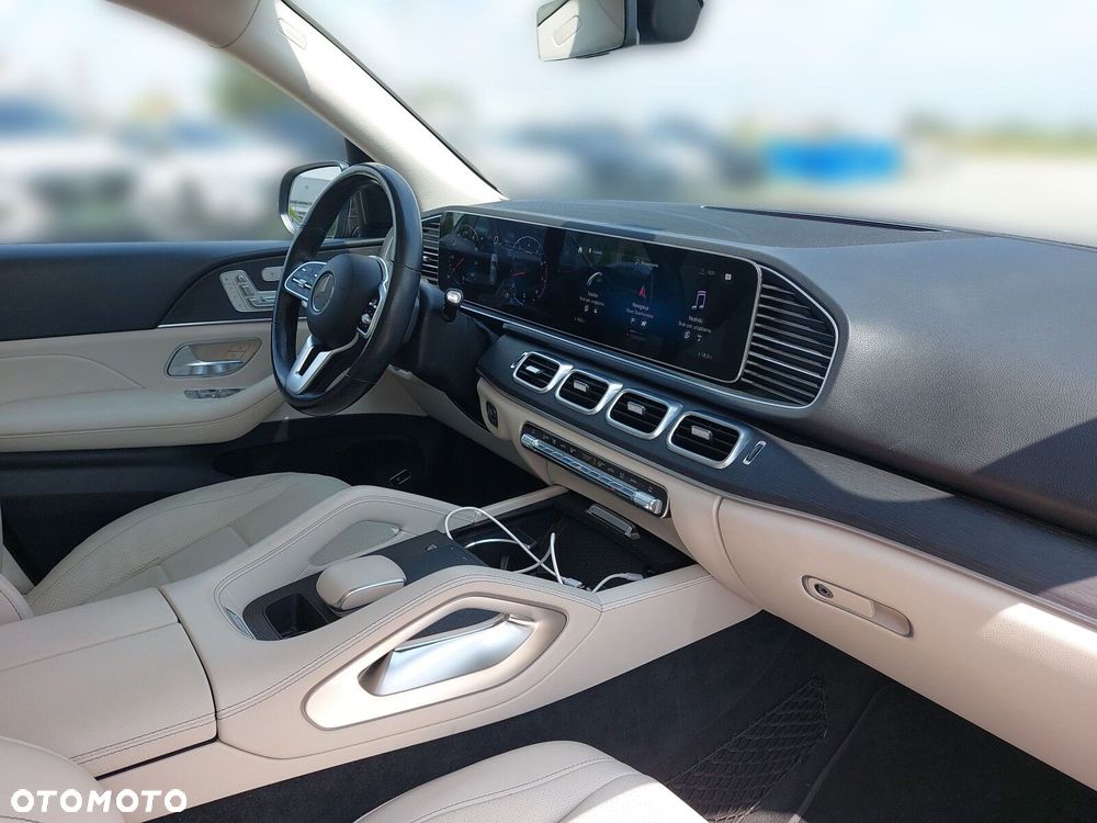 Mercedes-Benz GLE - 21