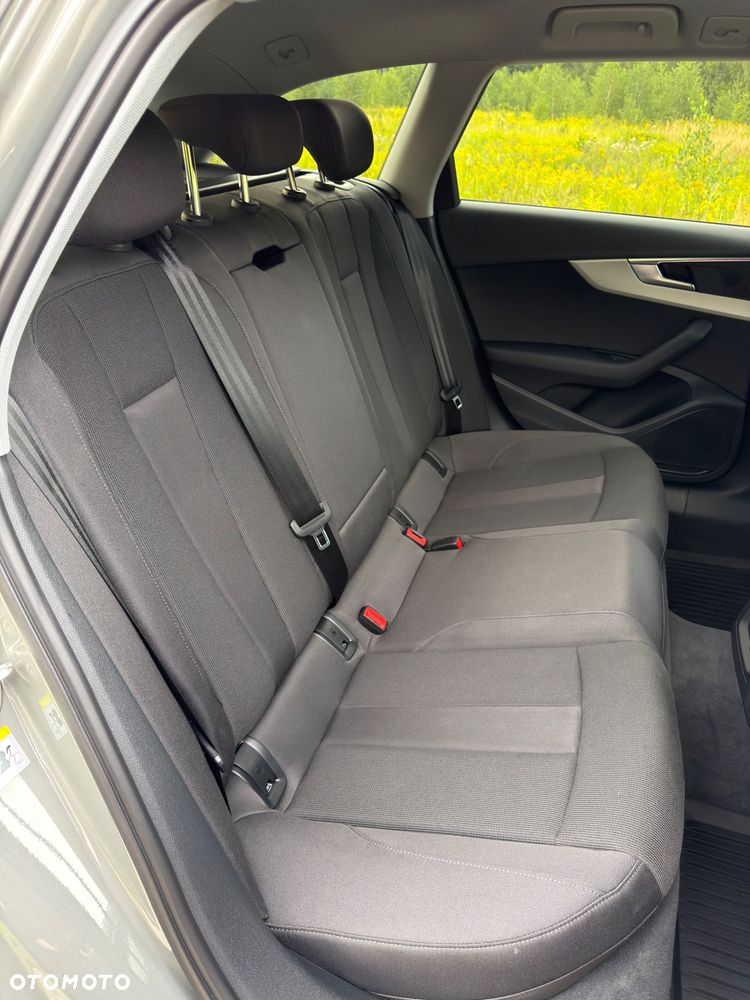 Audi A4 Avant 40 TDI mHEV S Line S tronic - 13