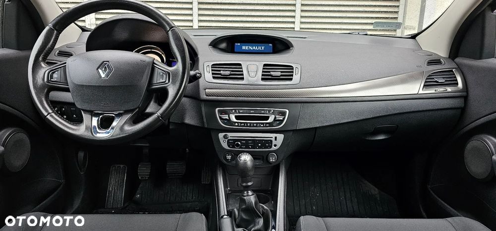 Renault Megane ENERGY TCe 115 Start & Stop Bose Edition - 7