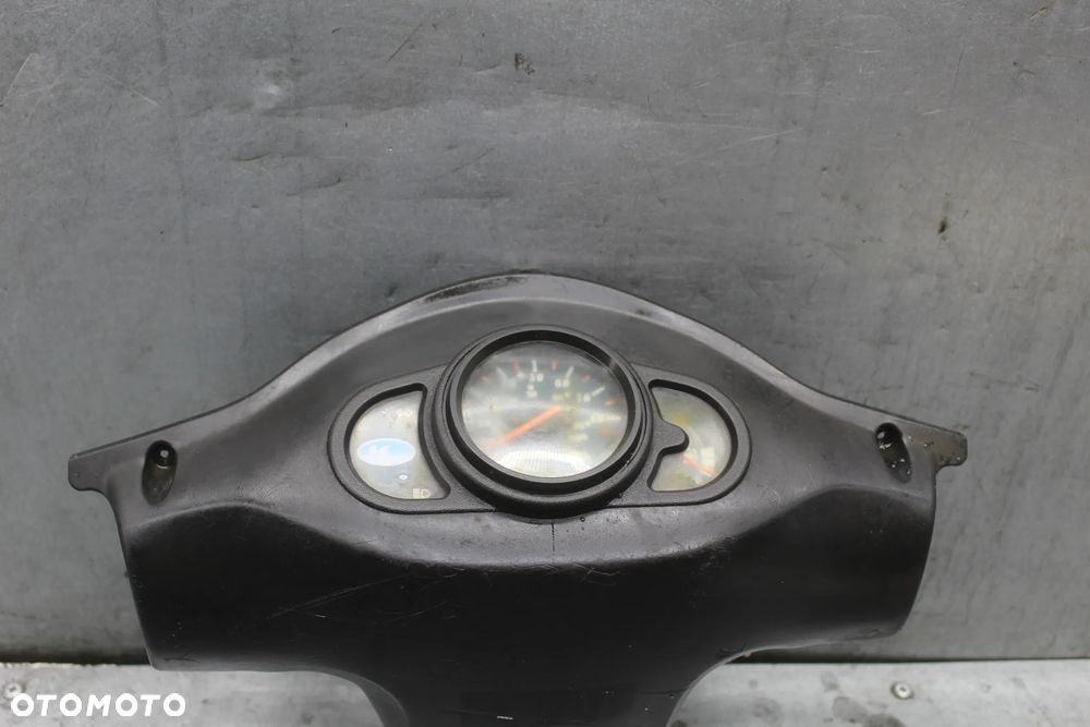 Kymco Agility 50 Licznik zegar zegary obudowa owiewka - 2
