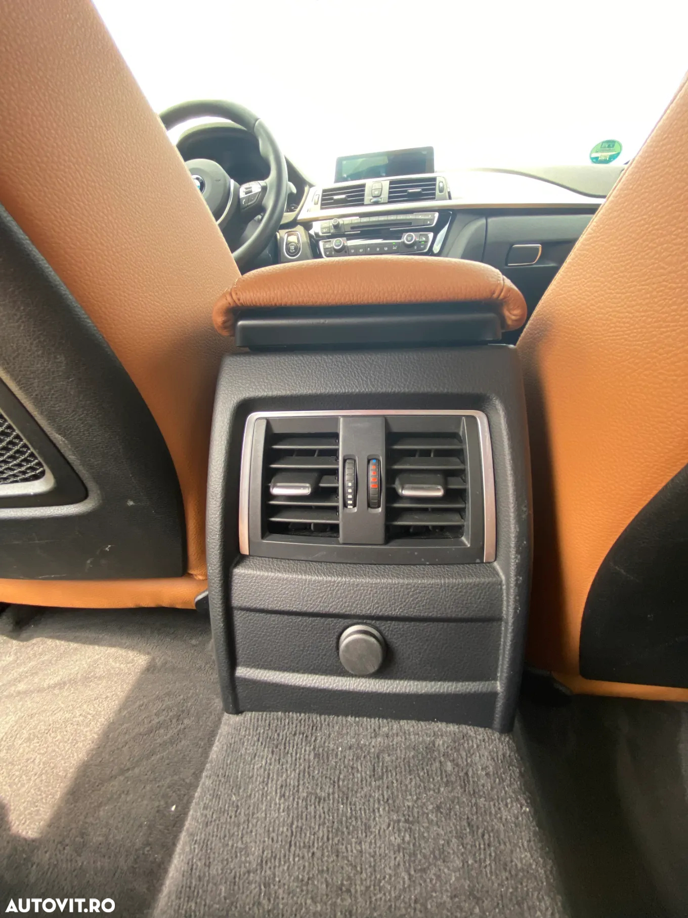 BMW Seria 3 318i Touring Aut. M Sport - 24