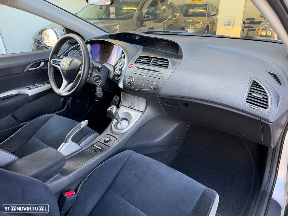 Honda Civic 1.4 Sport - 9