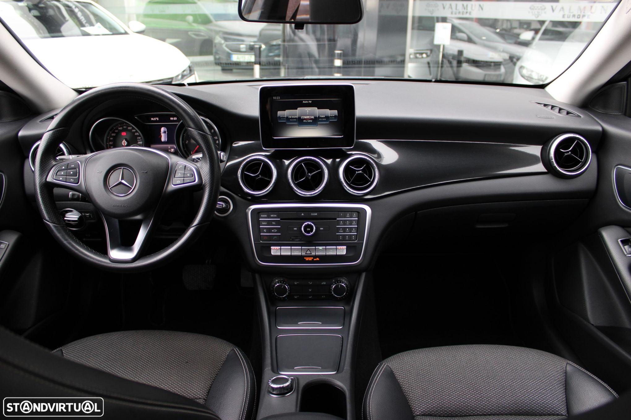 Mercedes-Benz CLA 180 - 8