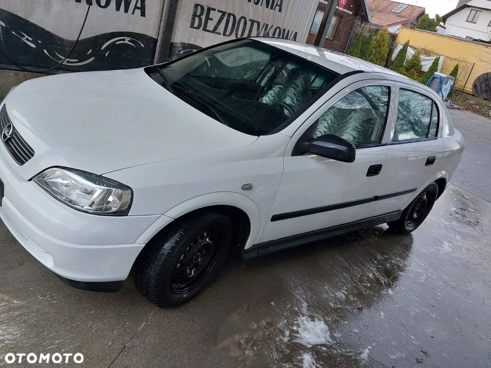Opel Astra - 4
