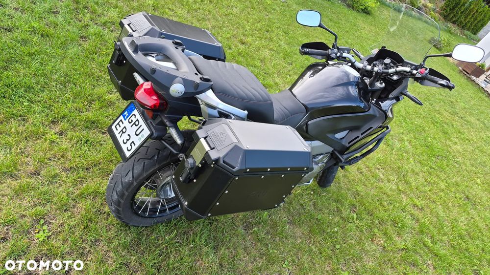 Honda VFR - 7