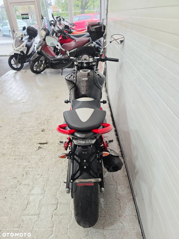Suzuki Gladius - 27