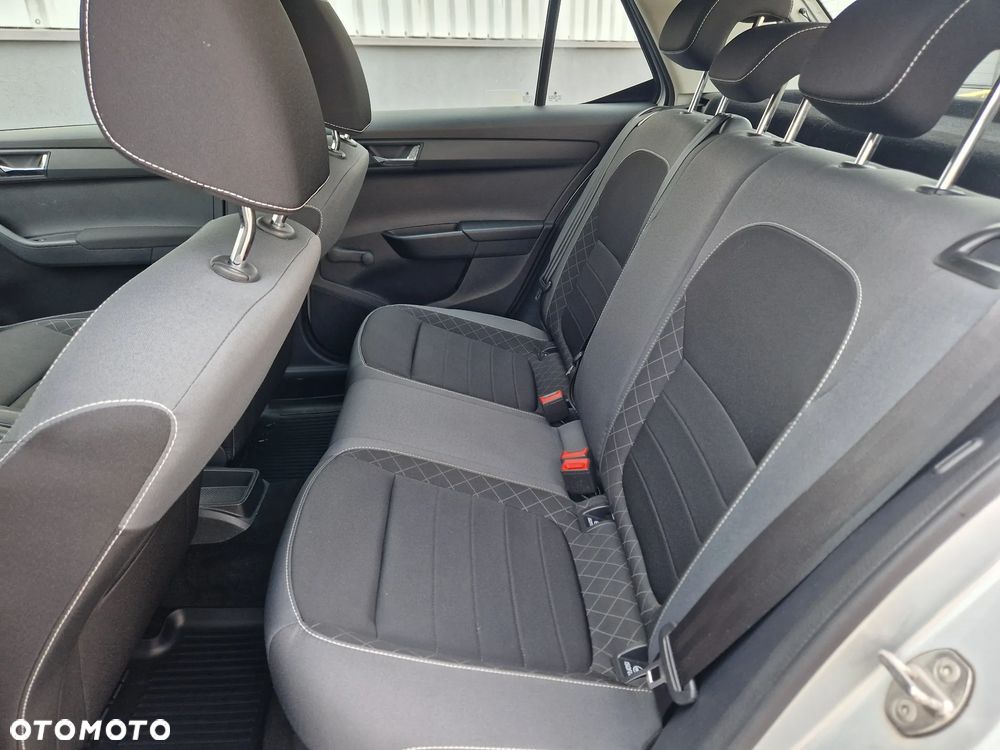 Skoda Fabia 1.0 TSI Ambition - 8