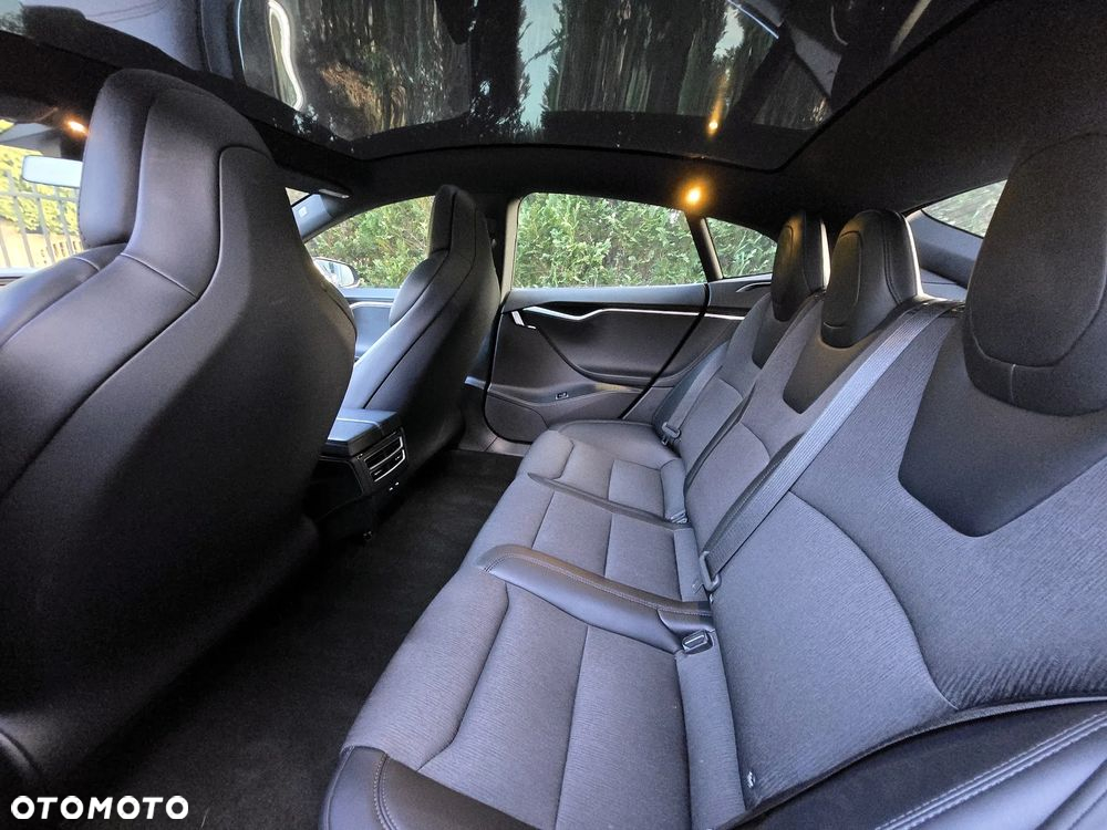 Tesla Model S 75 - 12
