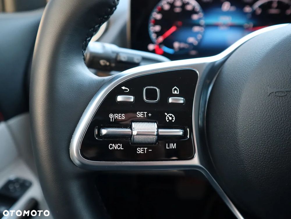 Mercedes-Benz GLA 200 d 4-Matic Progressive 8G-DCT - 23