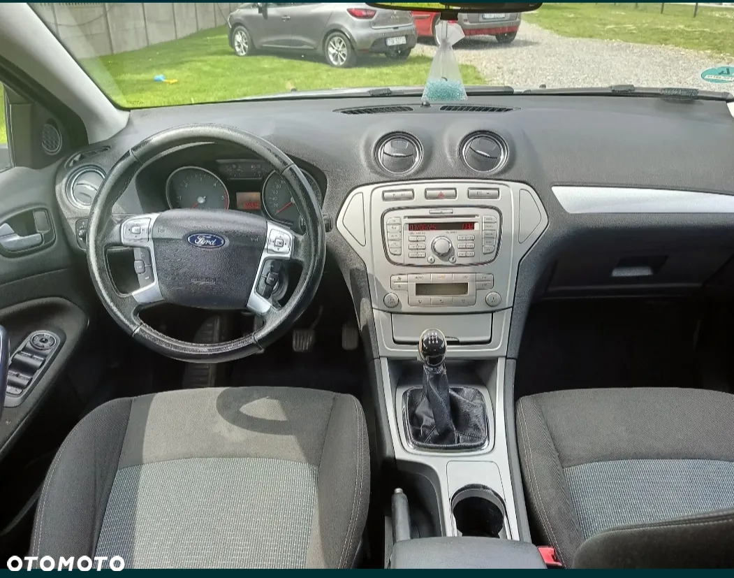 Ford Mondeo - 4